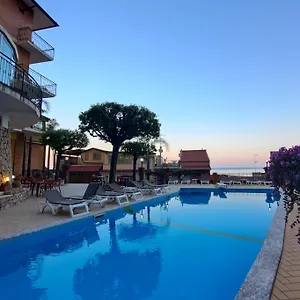 Corallo 4*, Taormina Italia